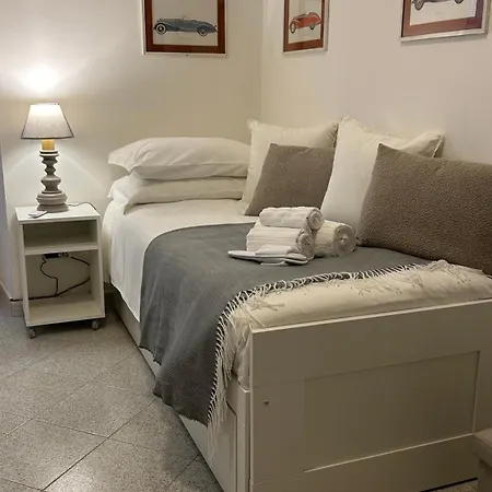 Romantica Laterano Apartment *