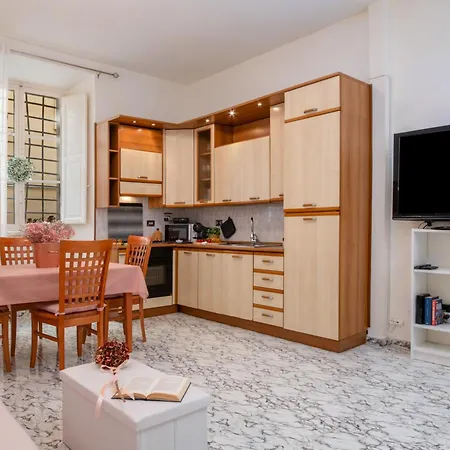 Romantica Laterano Apartment